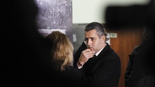 Afacerea Ferma Băneasa / Instanţa a dispus confiscarea a 45 de hectare de teren şi a peste 12 milioane de euro de la Truică şi Paul al României / Prejudiciul este estimat la 145 de milioane de euro