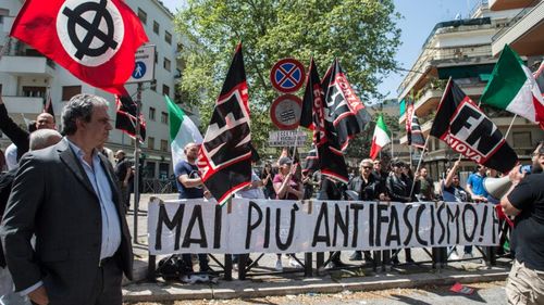 Senatul italian a cerut guvernului să dizolve partidul neofascist Forza Nuova, care a participat la protestele violente împotriva introducerii certificatelor de sănătate obligatorii