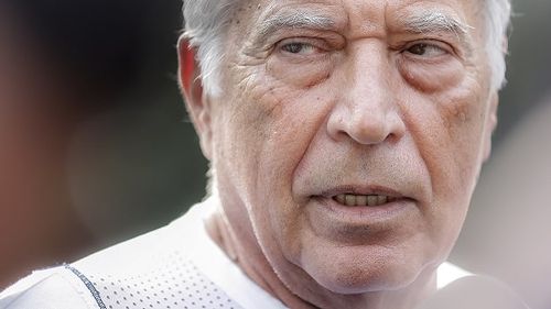 Tribunalul București a admis în principiu o cerere de revizuire a sentinței definitive de condamnare din dosarul lui Dan Voiculescu / MIZA: Dacă va fi admisă și pe fond, condamnarea ar putea fi anulată, Voiculescu poate cere despăgubiri pentru pușcăria făcută, iar banii confiscați i se dau înapoi