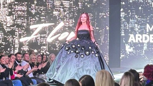 Soția lui Emil Boc a defilat pe „catwalk”, la City Fashion Week / ”Nu este doar o simplă prezentare de modă, ci o mișcare culturală”