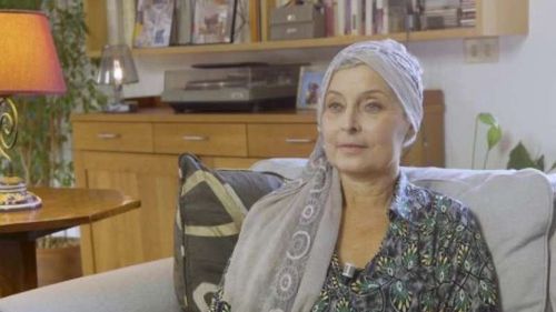 O actriță italiană a murit în Elveția prin sinucidere asistată / Operațiunea a costat 10.000 de euro / Fiul ei, care a ajutat-o, se autodenunță la poliția italiană și riscă 12 ani de închisoare