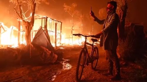 MAE:  Aproximativ 30 de români vor fi evacuați de pe insula Rodos / ”Nu au fost primite solicitări de asistență consulară” / Un incendiu major a izbucnit pe insula Rodos din Grecia, afectând mai multe zone turistice