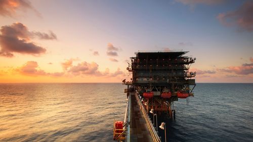 Peste 80% din producţia de petrol din Golful Mexic este încă oprită după uraganul Ida