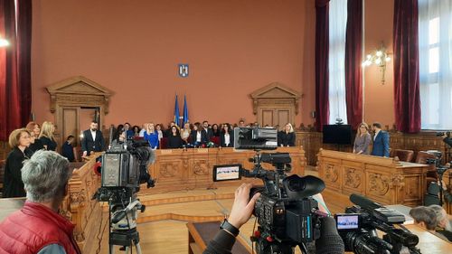 BREAKING O judecătoare intervine în conferința de presă de la Curtea de Apel București, după documentarul Recorder: „Tot ce a declarat colegul Laurențiu Beșu este adevărat. Dacă va fi contrazis este o minciună. Suntem terorizați pur și simplu cu acțiuni disciplinare”