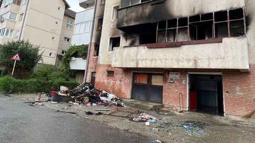 UPDATE FOTO Explozie la un apartament din Sibiu / Două persoane găsite decedate / Au fost evacuate aproximativ 20 persoane