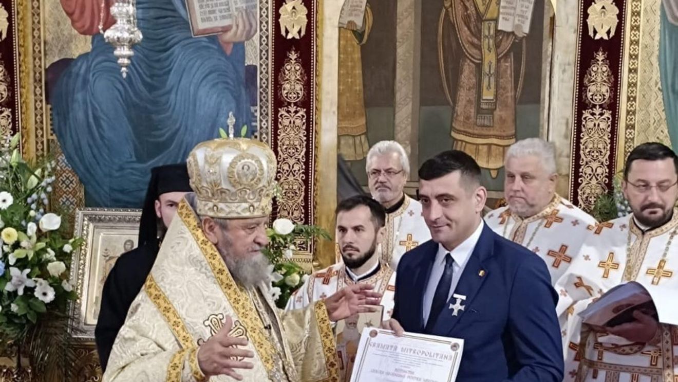 George Simion a primit”Crucea Șaguniană” de la Mitropolitul Ardealului / Politicieni PNL și PSD au primit în trecut distincția