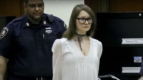 Falsa milionară Anna Sorokin, care a inspirat și un serial difuzat de Netflix, a fost eliberată din închisoare