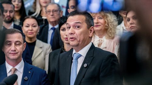 BREAKING SURSE PSD a reușit să amâne votul pentru Avocatul Poporului / Liberalii au fost păcăliți de social-democrați, iar AUR și minoritățile au votat alături de PSD / Reacția lui Dominic Fritz