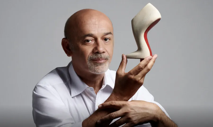 moda, christian louboutin, moda de lux, pantofi cu toc