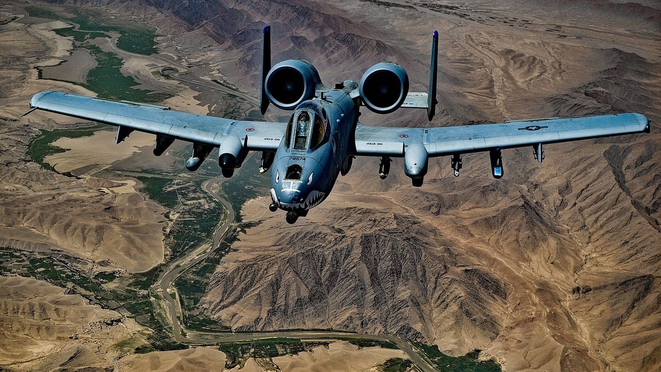 Ucraina are nevoie de mai multe avioane de atac, spune comandantul forțelor terestre