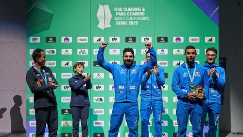 Rezultat fantastic: Două medalii de aur şi una de bronz pentru România la Campionatele Mondiale de Escaladă şi Para-Escaladă IFSC 2025