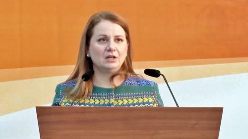 VIDEO Ministra Educației, Ligia Deca, în prima zi de școală: Anul acesta este unul special, în care putem vorbi de schimbări vizibile în educație pentru toți copiii / Toleranță 0 față de violență în școli