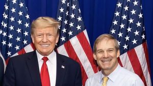 SpotMedia: Autorul raportului din SUA care neagă implicarea Rusiei în alegerile din România este republicanul Jim Jordan, un apropiat al lui Trump