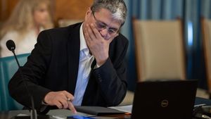 Gafele fiscale din Guvern: De la afirmații nefericite, la măsuri controversate și proiecte modificate de la o oră la alta