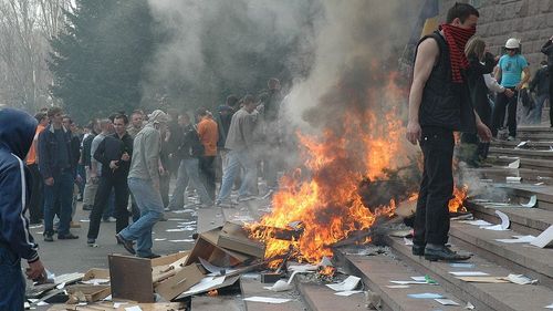 INTERVIU 12 ani de la „Revoluția Twitter” de la Chișinău. Activist: „Fenomenul corupției a evoluat și s-a adaptat ca acest coronavirus care permanent produce mutații”