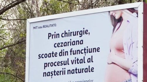 Diana Buzoianu reclamă panourile despre cezariană la Protecția Consumatorilor și la primăriile din București