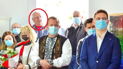 Postare comică a PSD Alba, pe Facebook: fața unui membru de partid care participa fără mască la un eveniment a fost blurată