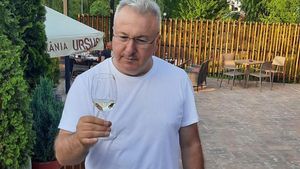 Oficial: Un om de afaceri și doi consilieri locali PMP din București, reținuți pentru presupuse fapte de corupție