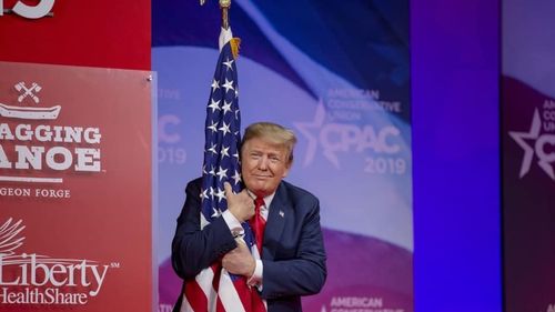 O presupusă arestare cu beneficii: Va profita Trump de problemele legale ca să castige Casa Albă în 2024?