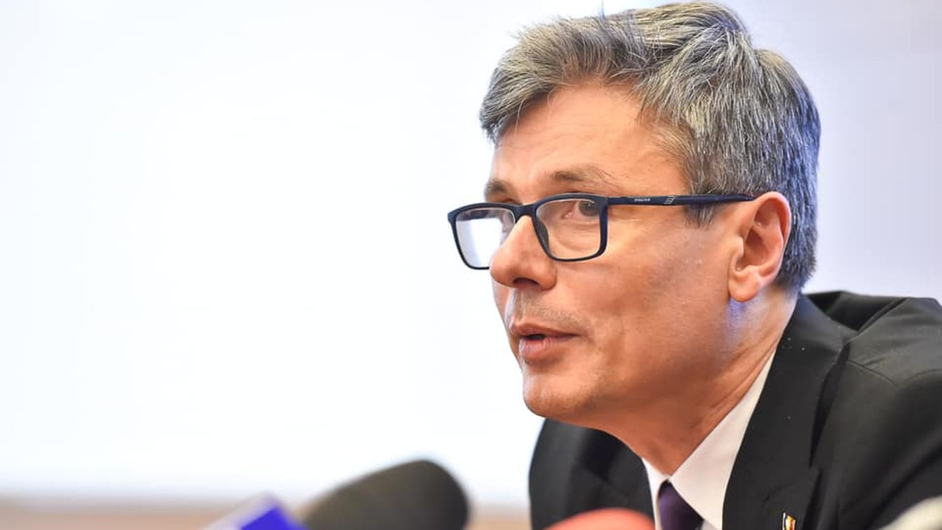 Ministrul Virgil Popescu: Economia României are o contracţie de 30-40%