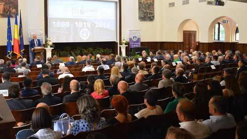 Consiliul Național al Rectorilor declară, printr-o rezoluție, „toleranță zero” față de hărțuire și abuz în mediul universitar și cere  tuturor universităților „să identifice și să sancționeze fără întârziere” astfel de comportamente