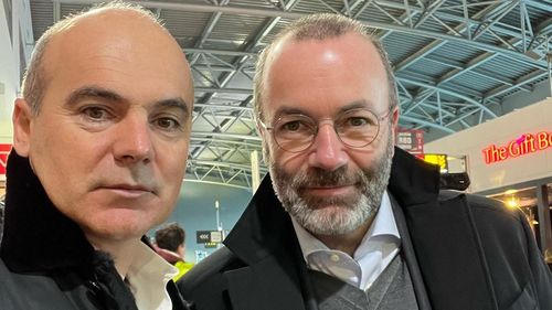 Rareș Bogdan, alături de președintele PPE Manfred Weber, în drum spre Viena: „Ultimul Asalt. Ora 17.30 ne vom afla față în față cu Karl Nehammer, cancelarul Austriei”