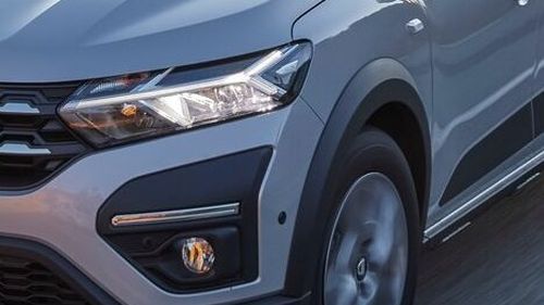 FOTO Dacia Jogger în stil Landaulet, o apariție surprinzătoare pe insula italiană Capri