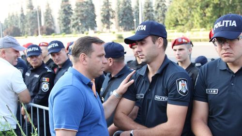 Andrei Năstase cere, într-un denunţ la parchet, tragerea la răspundere a judecătorilor Curții Constituționale şi ridicarea imunităţii parlamentare a lui Plahotniuc