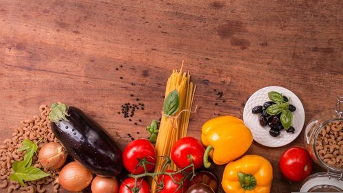 Ministrul Agriculturii: Vom selecta anumite alimente de bază pentru care vom reduce adaosul comercial din opt coduri CAEN de produse. Adaosul se va reduce pe tot lanțul între procesator și marile rețele comerciale