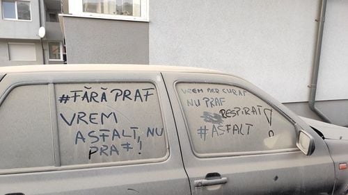 #FărăPraf. Protest în Florești, cea mai mare comună din țară, din cauza drumurilor neasfaltate