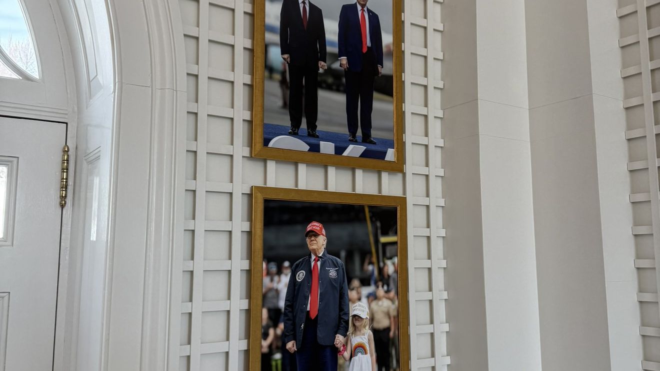 Fotografie cu Trump și Putin pe pereții de la Casa Albă / Poza înrămată e pusă lângă o alta, tot cu președintele SUA, dar alături de nepoata sa