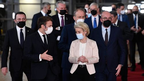 Ursula von der Leyen nu mai participă la discursul lui Macron despre prioritățile președinției franceze a UE după ce șoferul ei a fost confirmat cu COVID-19