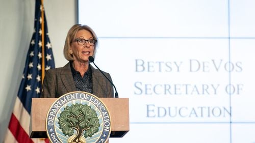 Secretarul american al Educației, al doilea membru al Cabinetului Trump care demisionează