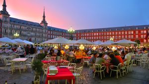 Cel mai romantic oraș din Europa nu este Paris sau Veneția. Madrid le-a detronat (studiu companie aeriană)