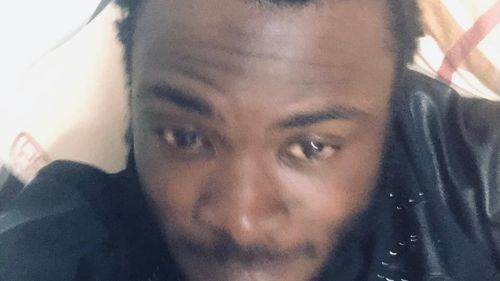 Poliția lansează un apel public către persoanele care s-au mai confruntat sau au fost victime ale nigerianului arestat preventiv în Capitală, după ce a strâns de gât şi violat o prostituată