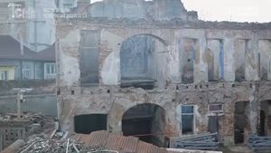 VIDEO În ce stadiu au ajuns lucrările la Hanul Solacolu, una dintre cele mai vechi clădiri din București, de la 1859