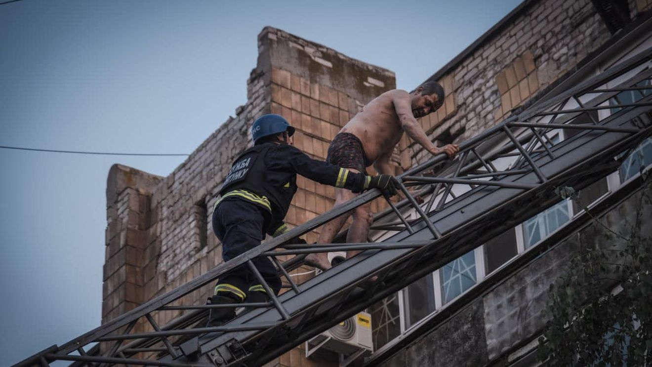 Nouă morți și 82 de răniți este bilanțul final al atacului cu rachete rusești de la Pokrovsk, transmite președintele Zelenski: "Ne pregătim să ne consolidăm aviaţia cu avioane moderne"