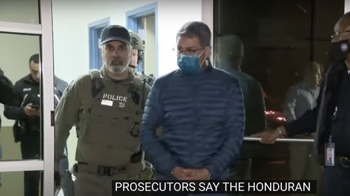 Fostul preşedinte din Honduras, condamnat la 45 de ani de închisoare, de un judecător american / Juan Orlando Hernandez e acuzat că a luat mită milioane de dolari de la carteluri pentru a proteja transporturile de cocaină către Statele Unite