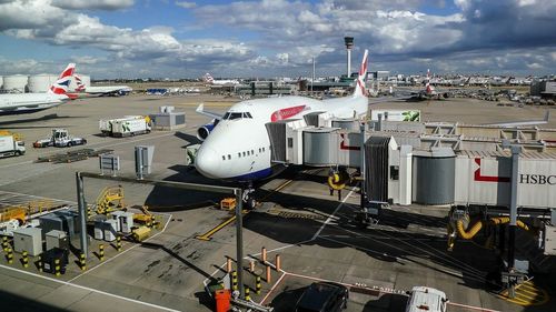 Compania mamă a British Airways, IAG, va comanda aproximativ 30 de avioane de la Boeing. Efect al acordului comercial SUA-UK
