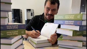 Pe 4 februarie, de „Ziua cititului împreună”, o opinie despre cărțile de gastronomie/ Cosmin Dragomir (jurnalist și scriitor): „Doar din astfel de cărți mori de foame”