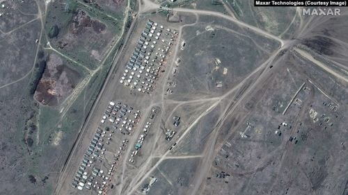 GALERIE Imagini din satelit cu trupele rusești masate la granița cu Ucraina