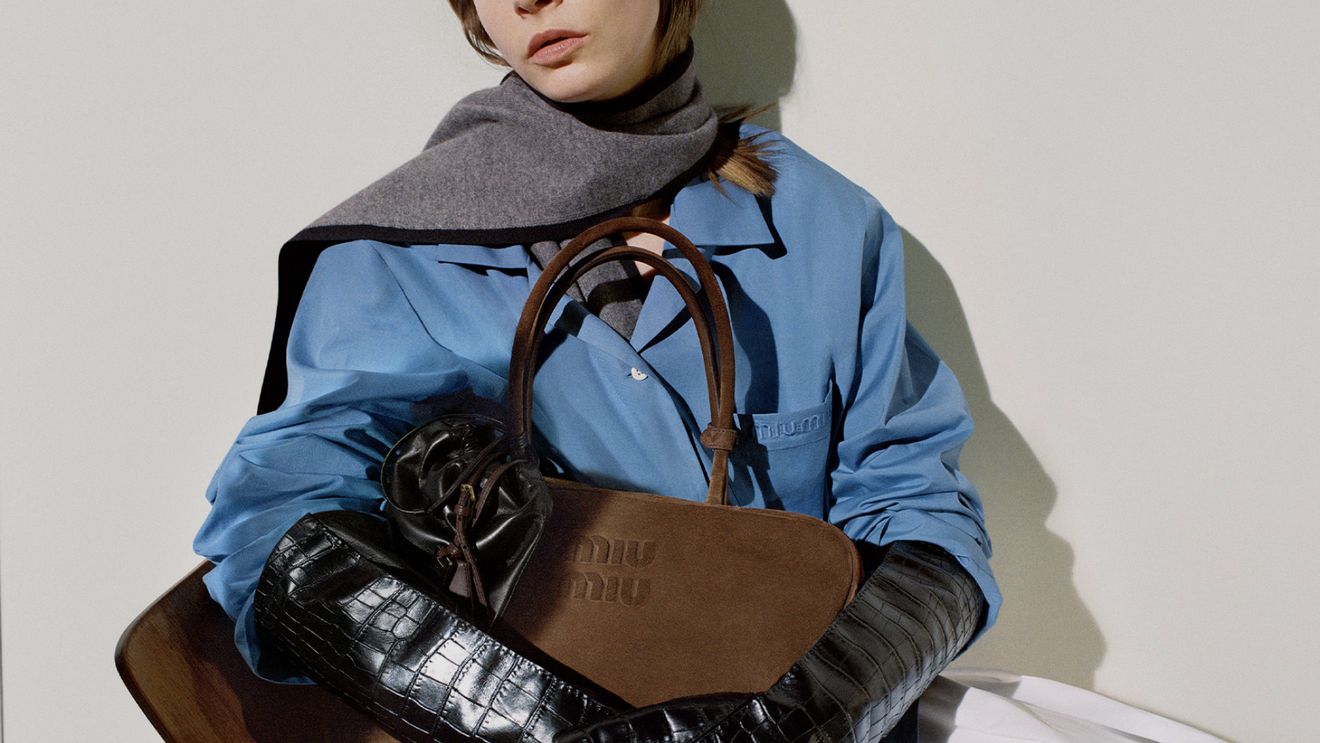 Veniturile Miu Miu se dublează în prima jumătate a anului / Vânzările Prada au încetinit / De ce grupul italienesc se bazează pe brandul anului să îi salveze