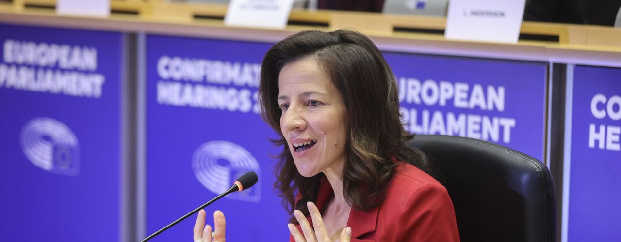 EXCLUSIV Roxana Mînzatu, vicepreședinte al Comisiei Europene: Restructurarea companiilor de stat trebuie „făcută imediat” / A propus buget mai mare cu 50% pentru programul Erasmus+ (Articol actualizat)