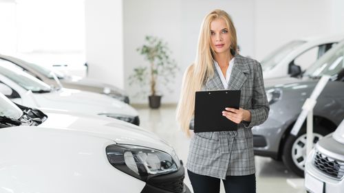 Piața auto românească în 2024: Înmatriculările de mașini noi au crescut cu 5%, cele de mașini second-hand de import au avansat cu 11% / SUV-urile se mențin populare și crește interesul pentru segmentul PHEV