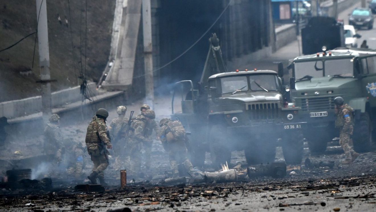 Bombardamente puternice au loc în regiunea separatistă Doneţk, conform guvernatorului regional