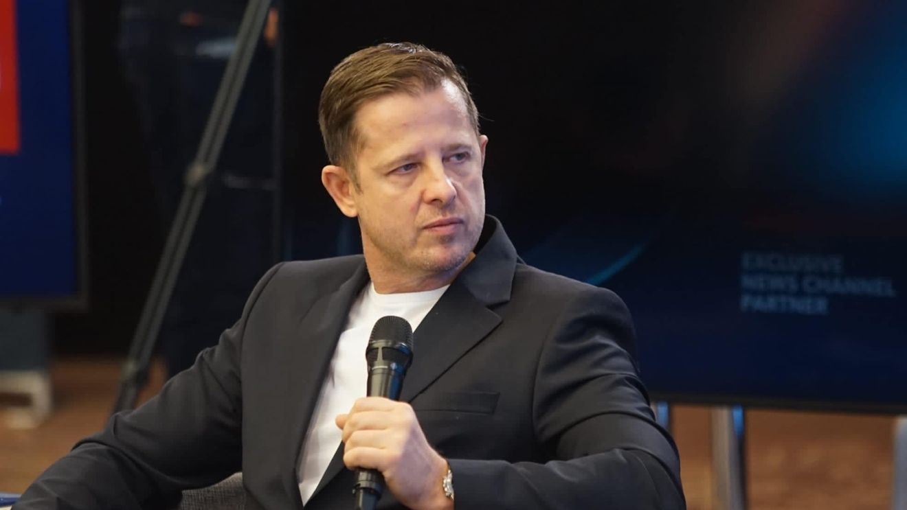 Hubert Thuma, principalul suținător al lui Crin Antonescu, anunță că acesta e ”singurul candidat susținut de PNL” în pline discuții despre o eventuală candidatură a lui Ilie Bolojan / Thuma e lider PNL deși a fost condamnat definitiv la închisoare cu suspendare