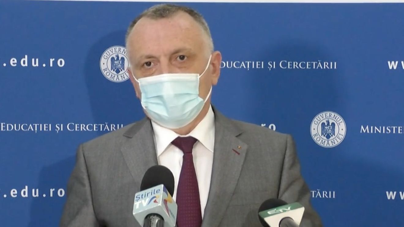Ministrul Educației: 94,2% dintre elevii înscriși la Evaluarea Națională au fost prezenți la prima probă, cea de Limba română. 7.600 nu s-au prezentat