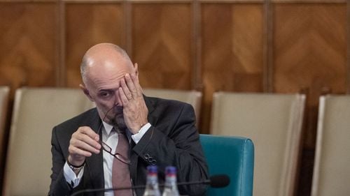 Hunor, după ce a fost reales președintele UDMR: ”Nu susținem comasarea alegerilor/ E inacceptabil ca un magistrat să iasă la pensie la 50 de ani/ Nu pot vorbi despre austeritate, ci despre măsuri pentru stoparea risipei”