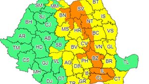 METEO Jumătatea de est a ţării se află sub avertizări cod galben şi portocaliu de instabilitate atmosferică 