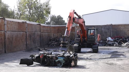 VIDEO & FOTO Mașina unui tânăr șofer din Australia prins drogat cu 253 de km/h a fost distrusă ca pedeapsă/ El a fost condamnat la închisoare și permisul i-a fost suspendat pe viață